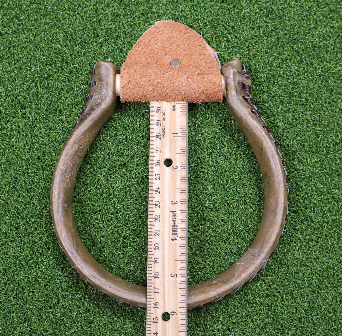 Oxbow Round Metal Western Stirrups F680800